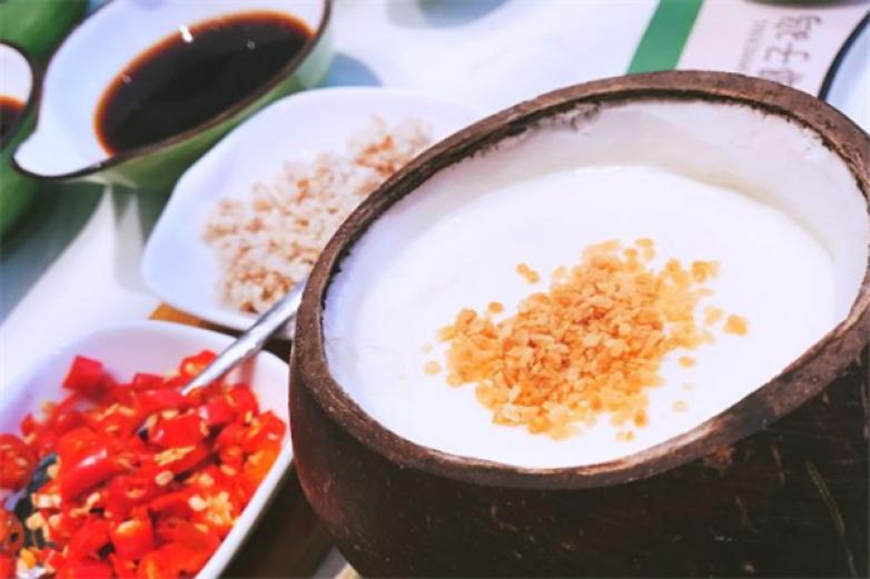 夏天里的椰子鸡